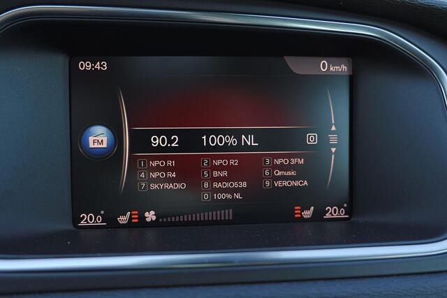 Volvo V40 T4 Business Sport - LED-koplampen - Sensus navigatie - Verwarmbare voorstoelen