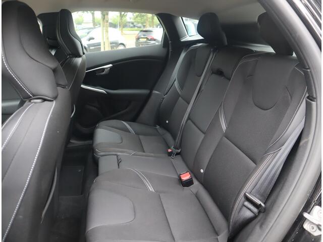 Volvo V40 2.0 D2 Nordic+ Navi / Elekramen / Cruise / Lm-velgen / Stoelverw / Keurig onderhouden / Voldoende Apk /