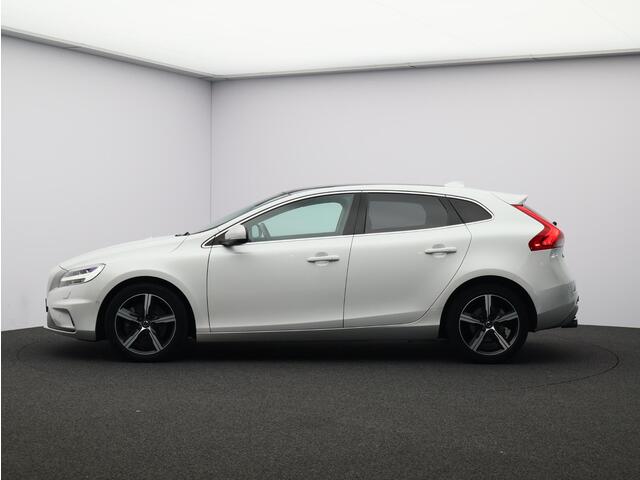 Volvo V40 T3 Automaat Polar+ Sport R-Design / Trekhaak / Adapt. cruise / Standkachel / Elektr. bed. stoelen / BLIS / Stoel+stuurwielverwarming