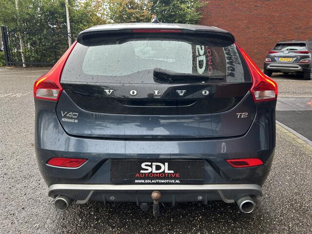 Volvo V40 2.0 T2 Nordic+ // LEDER // NAVI // CRUISE // CLIMA // PDC // TREKHAAK!!
