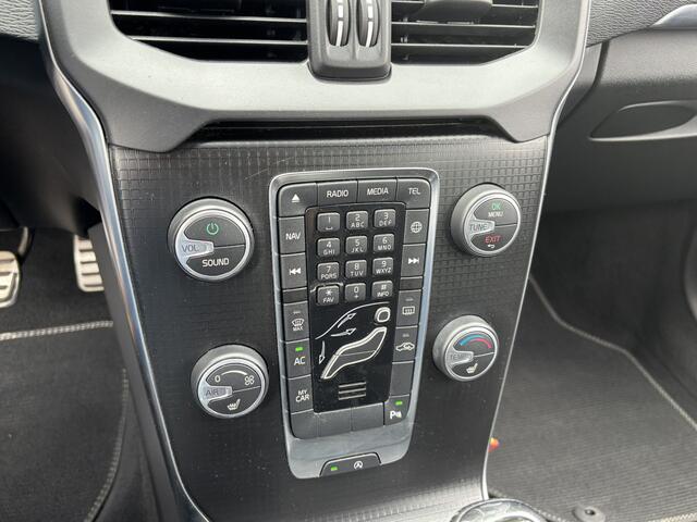 Volvo V40 2.0 T2 R-Design Stoelverwarming PDC On call