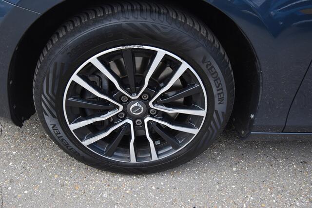 Volvo V40 1.5 T2 Nordic+ , CLIMATRONIC , V ST VERW , LED KOPL , NAVI , BL TOOTH ,