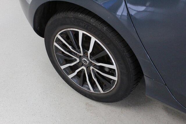Volvo V40 1.5 T2 Polar+ AFN-TREKHAAK | NAVIGAIE | BLUETOOTH | CRUISE | STOELVERWARMING