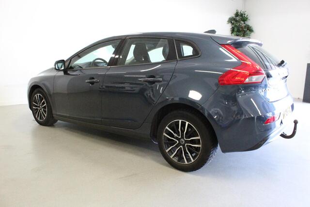 Volvo V40 1.5 T2 Polar+ AFN-TREKHAAK | NAVIGAIE | BLUETOOTH | CRUISE | STOELVERWARMING