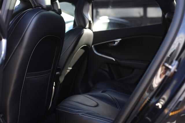 Volvo V40 2.0 T4 R-DESIGN | AUT | PANO | LEDER | CAMERA