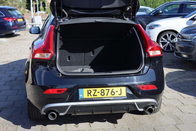 Volvo V40 2.0 T4 R-DESIGN | AUT | PANO | LEDER | CAMERA