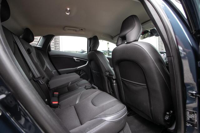 Volvo V40 1.5 T2 Polar+ | Goed onderhouden | Trekhaak | All Season banden |