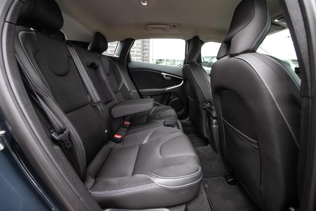 Volvo V40 1.5 T2 Polar+ | Goed onderhouden | Trekhaak | All Season banden |