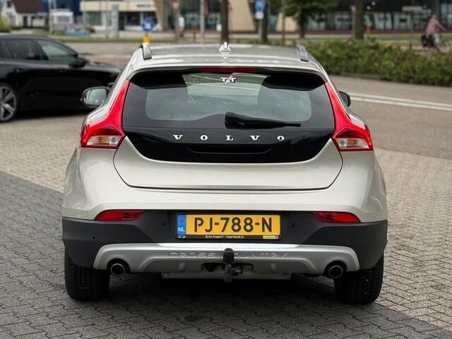 Volvo V40 CROSS COUNTRY 1.5 T3 A/T TREKHAAK