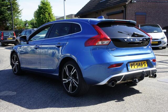 Volvo V40 2.0 T4 BNS SPORT R-design 1e-EIG LEDER/PANO/TREKHAAK/CAMERA