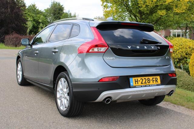 Volvo V40 1.5 T3 152pk Polar+ Luxury automaat leer/panodak/ECC/cruise/navi/PDC