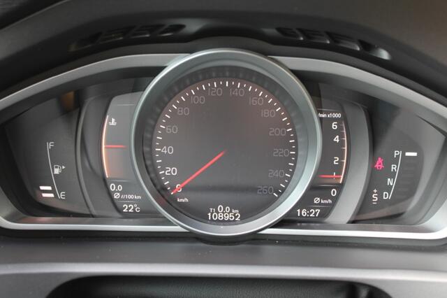 Volvo V40 1.5 T3 152pk Polar+ Luxury automaat leer/panodak/ECC/cruise/navi/PDC
