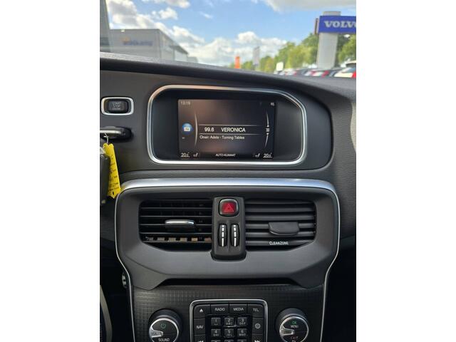 Volvo V40 2.0 T4 Business Sport |Standkachel | R-Design | Half leder | Dealer onderhouden | Cruise control