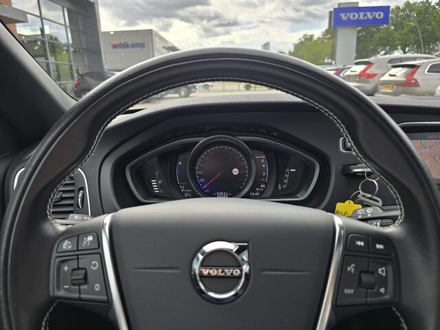 Volvo V40 T3 aut. Polar+ Sport | Adaptieve Cruise | 1e eigenaar | All Season banden | Dealer onderhouden