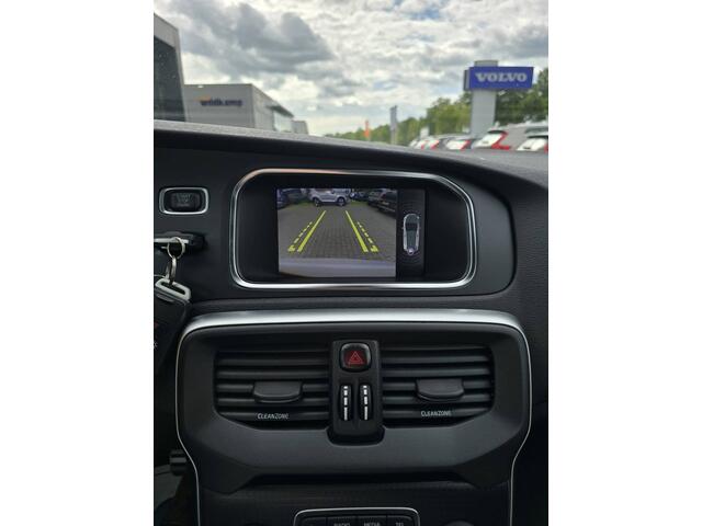 Volvo V40 T3 aut. Polar+ Sport | Adaptieve Cruise | 1e eigenaar | All Season banden | Dealer onderhouden
