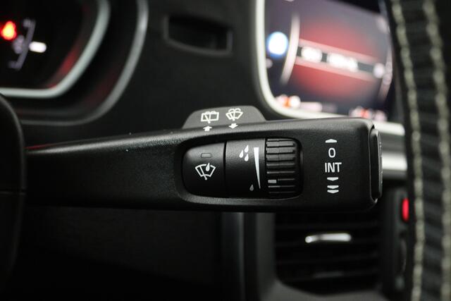 Volvo V40 2.0 T4 Business Sport (STOELVERWARMING, CRUISE CONTROL, NAVIGATIE, PARKEERSENSOREN)