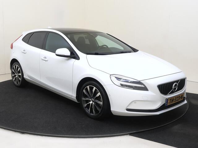 Volvo V40 1.5 T3 Dynamic Edition | Panoramadak | Achteruitrijcamera | Navigatie