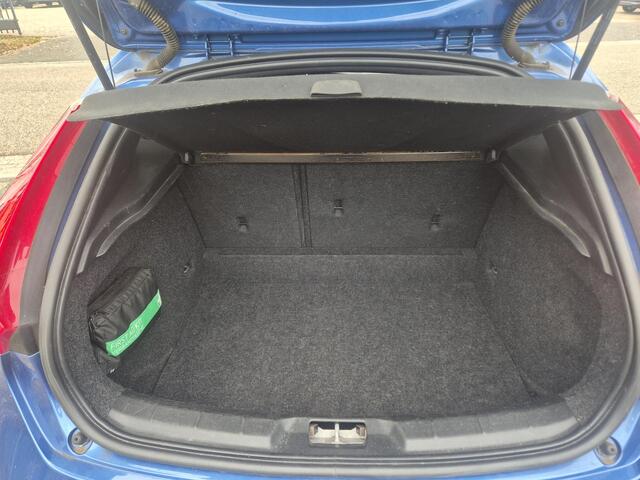 Volvo V40 1.5 T3 Polar+ Sport Trekhaak/Panodak/Keyless etc. – foto 7
