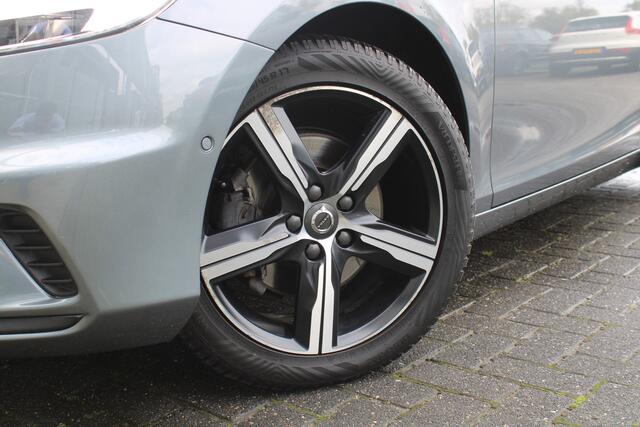 Volvo V40 T4 191PK Business Sport | Panoramadak | Standkachel | PDC + Camera | Verw. Voorstoelen | Leder | – foto 9