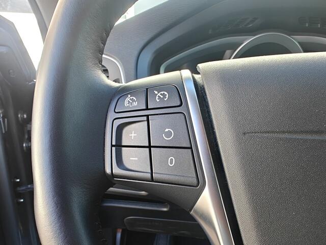 Volvo V40 1.5 t2 Nordic+ TrekhaakAutomaatAll seasonsPrijs all-in – foto 4
