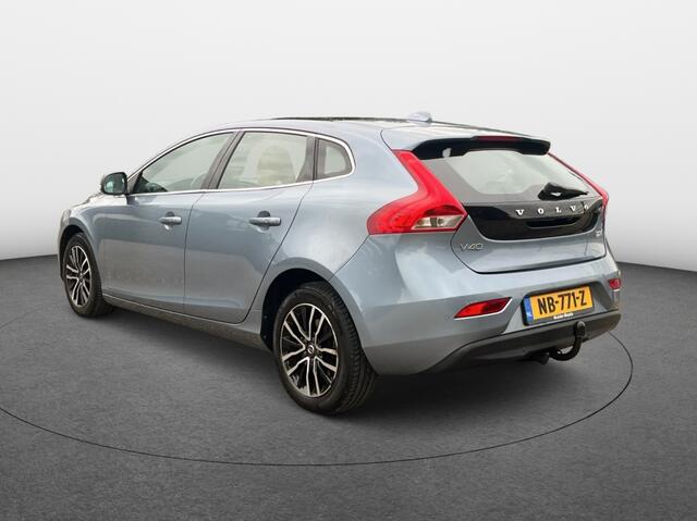 Volvo V40 2.0 T2 Inscription | Pano | Trekhaak | Leder | Stoelverwerming – foto 8