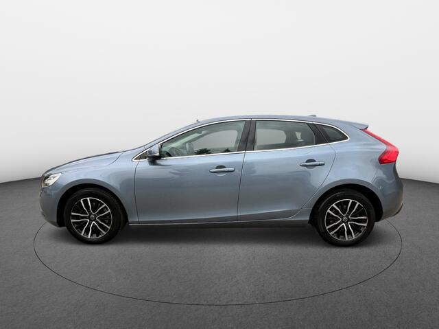 Volvo V40 2.0 T2 Inscription | Pano | Trekhaak | Leder | Stoelverwerming – foto 9