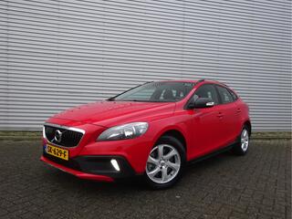 volvo-v40-cross-country-2.0-d2-kine