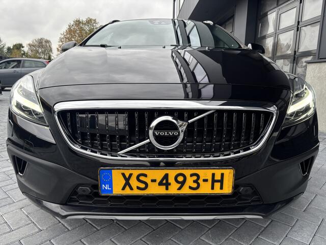 Volvo V40 CROSS COUNTRY 1.5 T3 Polar+ Luxury 1e eig.