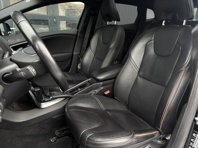 Volvo V40 CROSS COUNTRY 1.5 T3 Polar+ Luxury 1e eig.