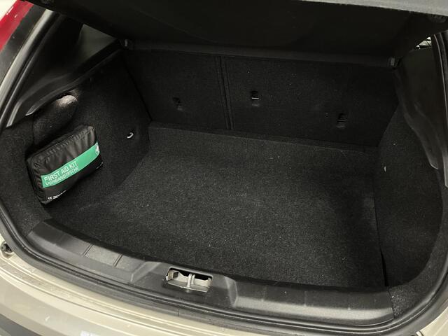 Volvo V40 CROSS COUNTRY 1.5 T3 Nordic+ | Trekhaak | stoelverwarming | Full led |