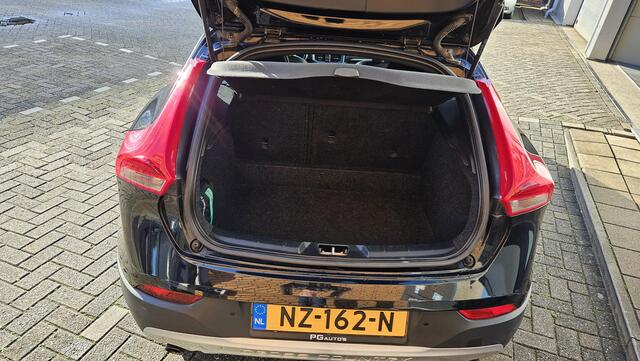 Volvo V40 CROSS COUNTRY 1.5 T3 Nordic+