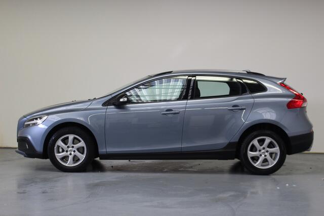 Volvo V40 CROSS COUNTRY 2.0 T3 Nordic | Rijklaarprijs | Leer | Pano dak |