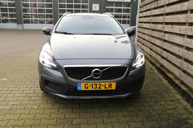 Volvo V40 CROSS COUNTRY 1.5 T3 Polar+ Luxury / Navi / Stoelverwarming / Climate