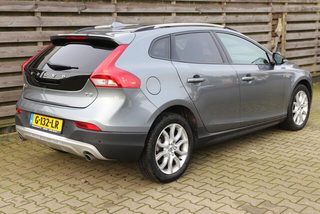 Volvo V40 CROSS COUNTRY 1.5 T3 Polar+ Luxury / Navi / Stoelverwarming / Climate