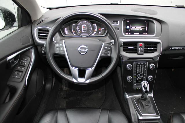 Volvo V40 CROSS COUNTRY T3 automaat Polar+ Luxury | Trekhaak | Harman Kardon | Keyless