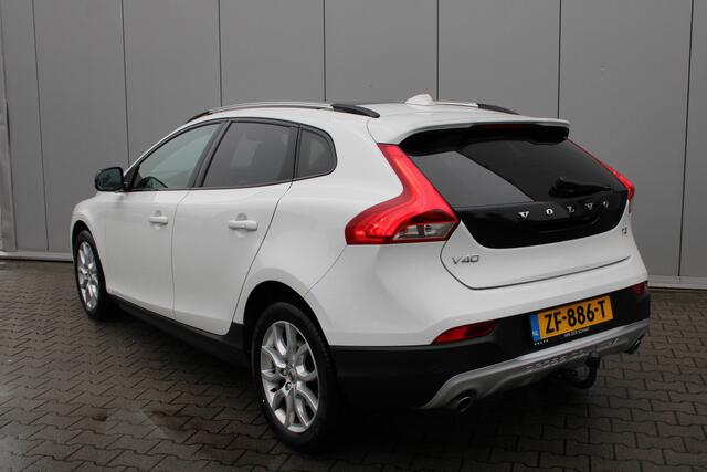 Volvo V40 CROSS COUNTRY T3 automaat Polar+ Luxury | Trekhaak | Harman Kardon | Keyless