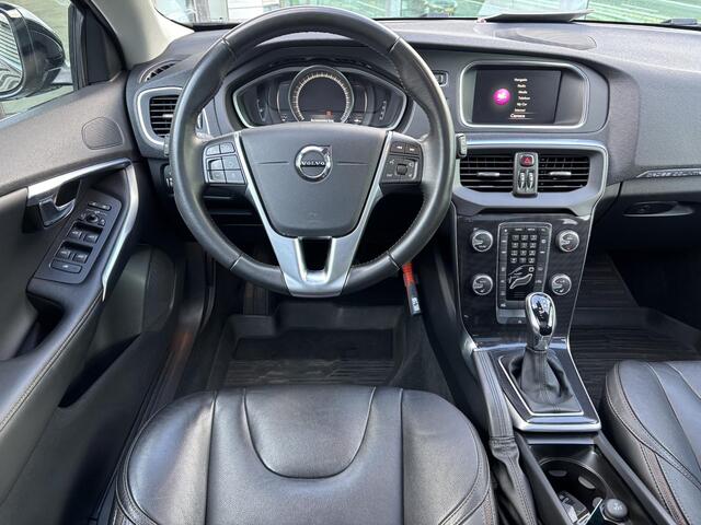 Volvo V40 CROSS COUNTRY 1.5 T3 Polar+ Luxury Panoramadak, Lederen bekleding, Harman-Kardon premium soud, Full led, Afneembare trekhaak