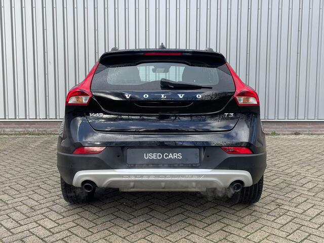 Volvo V40 CROSS COUNTRY 1.5 T3 Nordic+