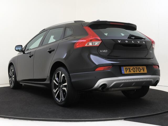 Volvo V40 CROSS COUNTRY 1.5 T3 Nordic+
