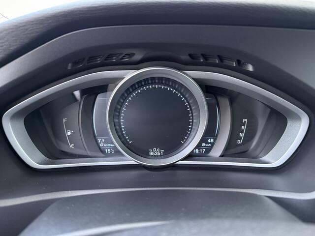 Volvo V40 CROSS COUNTRY 1.5 T3 Nordic+