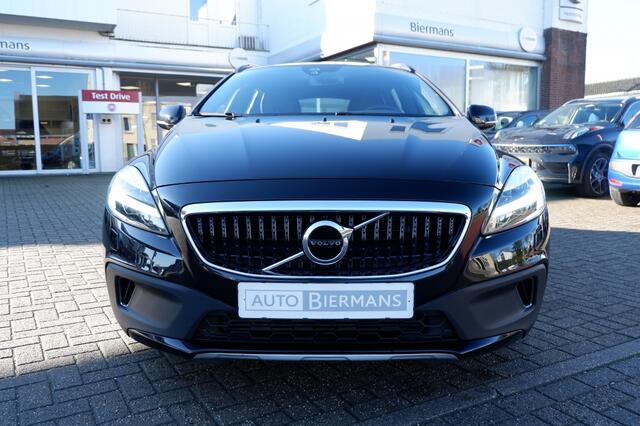 Volvo V40 CROSS COUNTRY 1.5 T3 Polar + / INCL. 12mnd BOVAG / Leder / Stoelverwarming