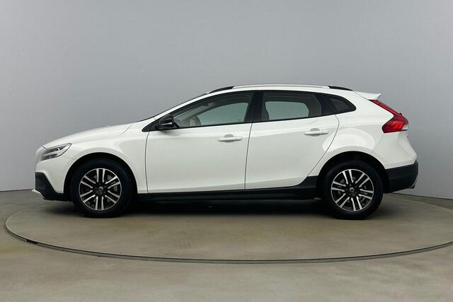 Volvo V40 CROSS COUNTRY T3 Automaat Edition+ | Afneembare trekhaak | Stoelverwarming | Navigatie | Volvo on Call | Climate control | Parkeersensoren achter | High performance audio | Dealeronderhouden