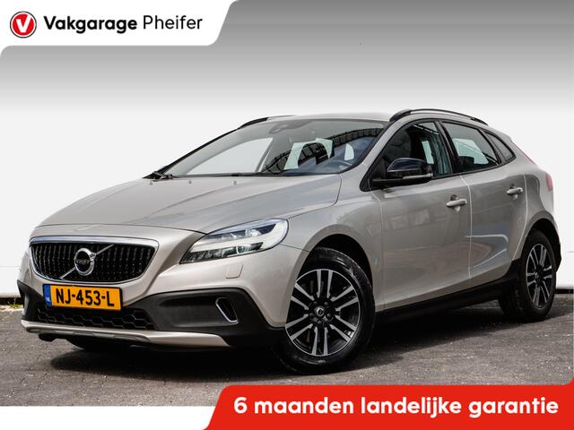Volvo V40 CROSS COUNTRY 2.0 D2 Nordic+ Trekhaak/ Stoelverwarming/ Standkachel/ Full map navigatie/ Cruise control