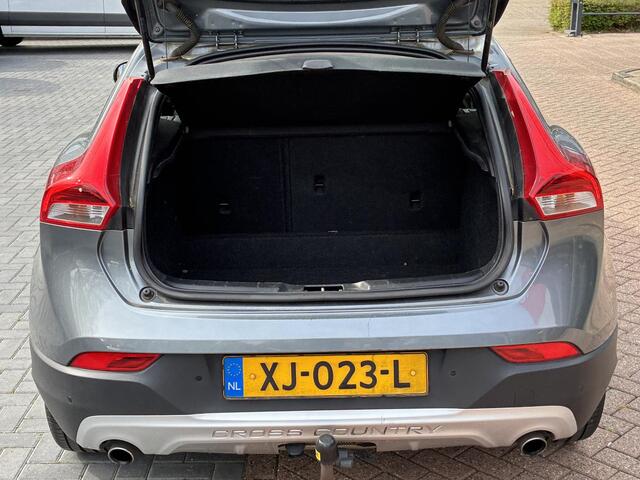 Volvo V40 CROSS COUNTRY 1.5 T3 Dynamic Edition Automaat 153PK | Cruise Control | Navigatie | Trekhaak