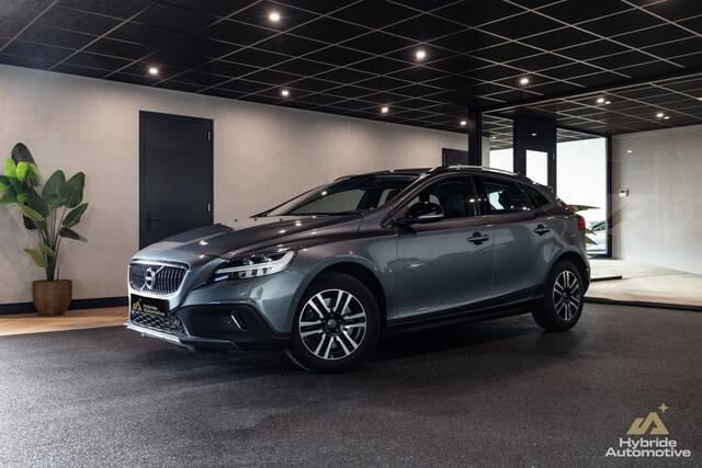 Volvo V40 CROSS COUNTRY 2.0 T3 Nordic+ | PDC V+A | Trekhaak | Winterpakket |