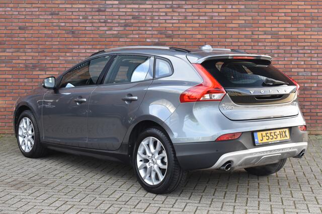 Volvo V40 CROSS COUNTRY T3 152PK Automaat Nordic+ | Adaptive Cruise | Keyless | Afneembare Trekhaak | Stoelverwarming voor + achter