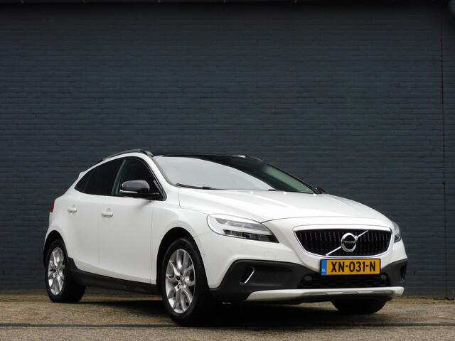 Volvo V40 CROSS COUNTRY 1.5 T3 Polar+ Luxury 1e EIGENAAR! DEALER ONDERHOUDEN! PANODAK! CAMERA! STOELVERW! LEER! NAVI! BLUETOOTH! CRUISE! TREKHAAK!