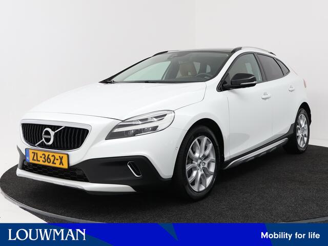 Volvo V40 CROSS COUNTRY 1.5 T3 Polar+ Luxury | Panoramadak | Harman Kardon | Lederen bekleding | Nederlandse auto |