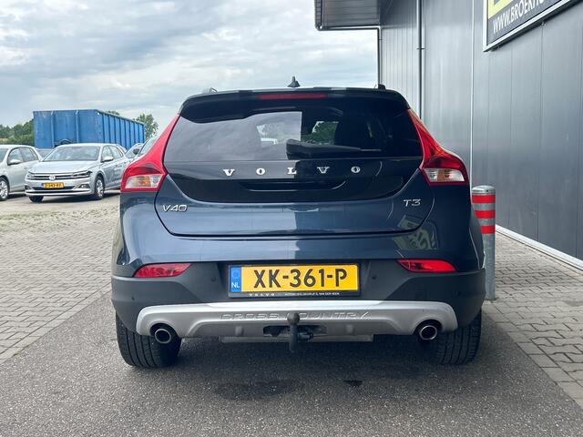 Volvo V40 CROSS COUNTRY 1.5 T3 Polar+ Luxury