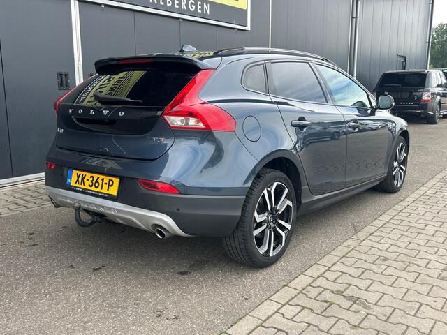 Volvo V40 CROSS COUNTRY 1.5 T3 Polar+ Luxury
